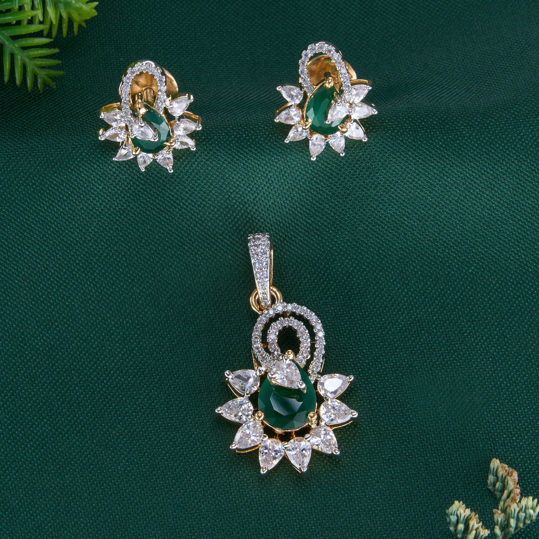 Alessia Avikam Pendant Set
