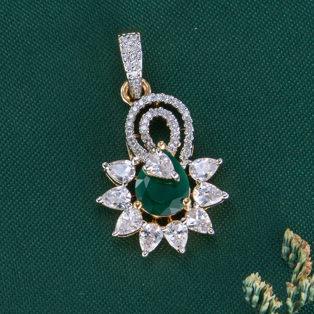 Alessia Avikam Pendant Set