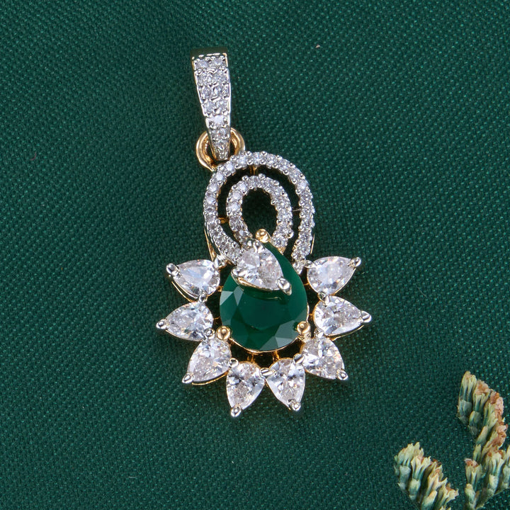 Alessia Avikam Pendant Set