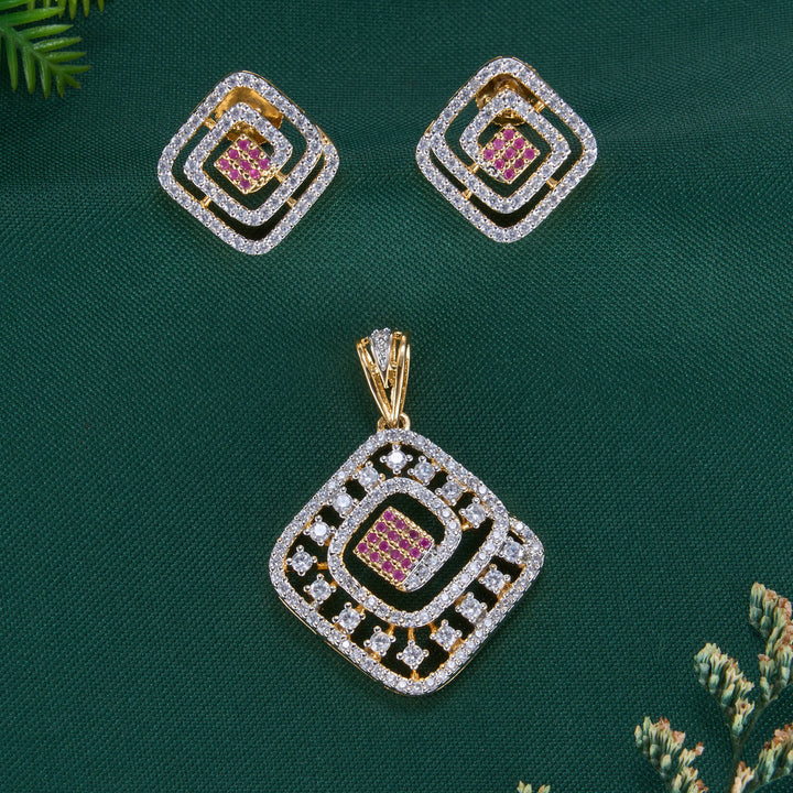 Matilde Avikam Pendant Set