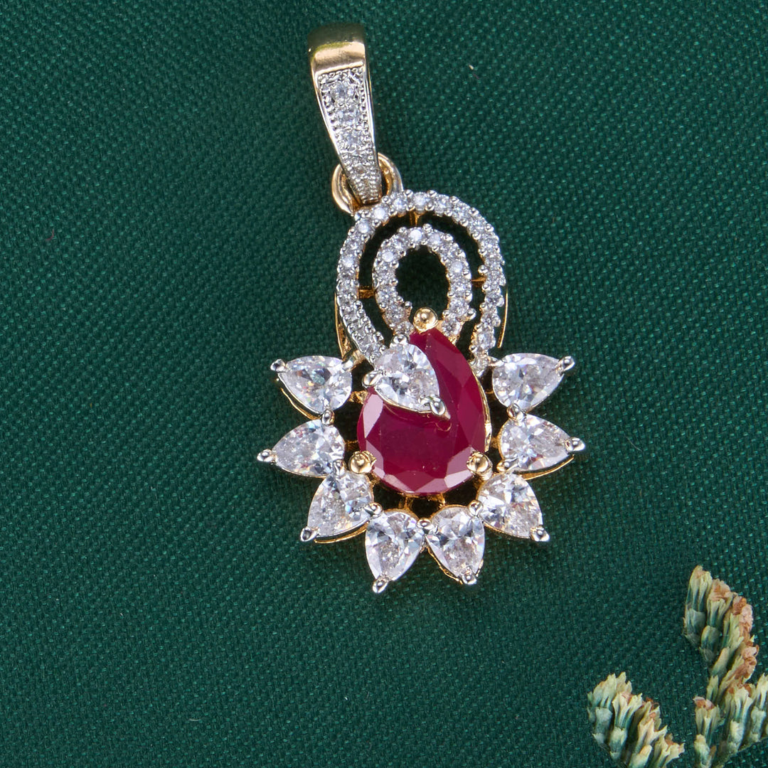 Chiara Avikam Pendant Set