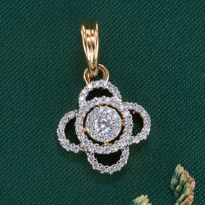 Vittoria Avikam Pendant Set