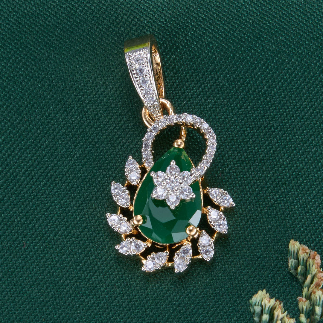 Elena Avikam Pendant Set