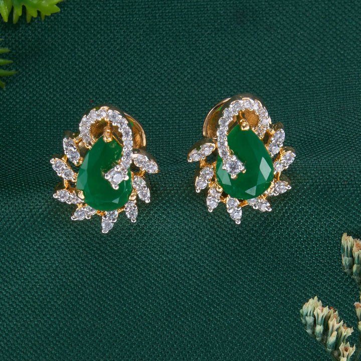 Elena Avikam Pendant Set