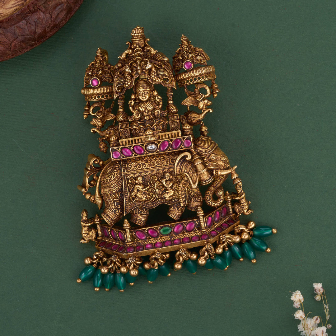 Luxurious 3D Spl Pendant
