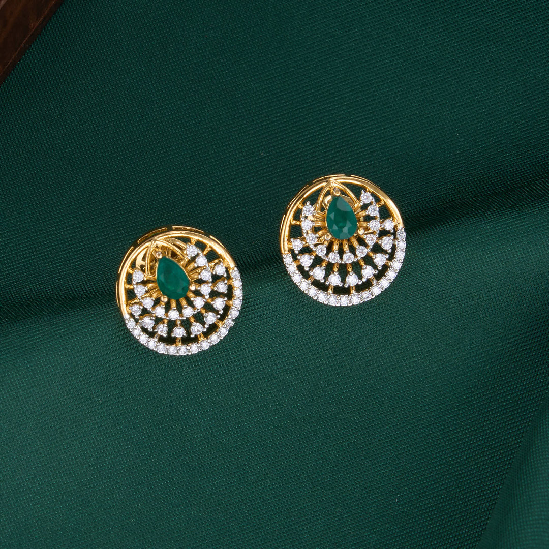 Chaitali Avikam Pendant Set
