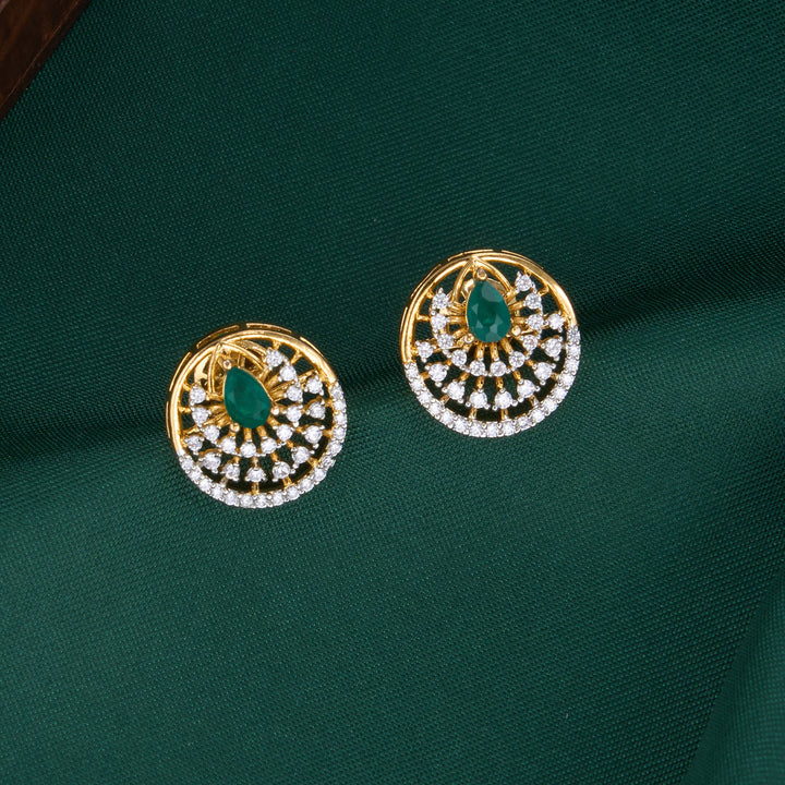 Chaitali Avikam Pendant Set