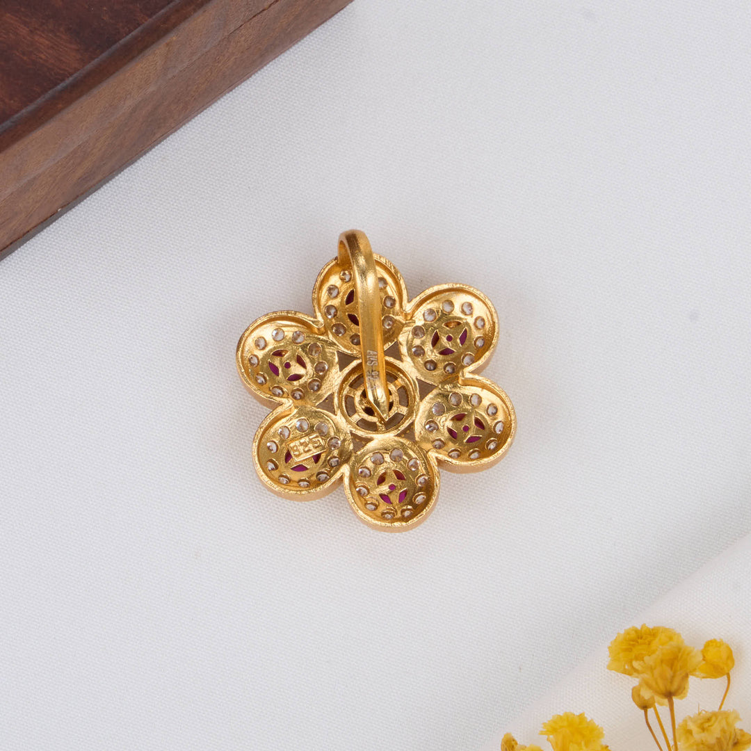Shavnika Stone Pendant