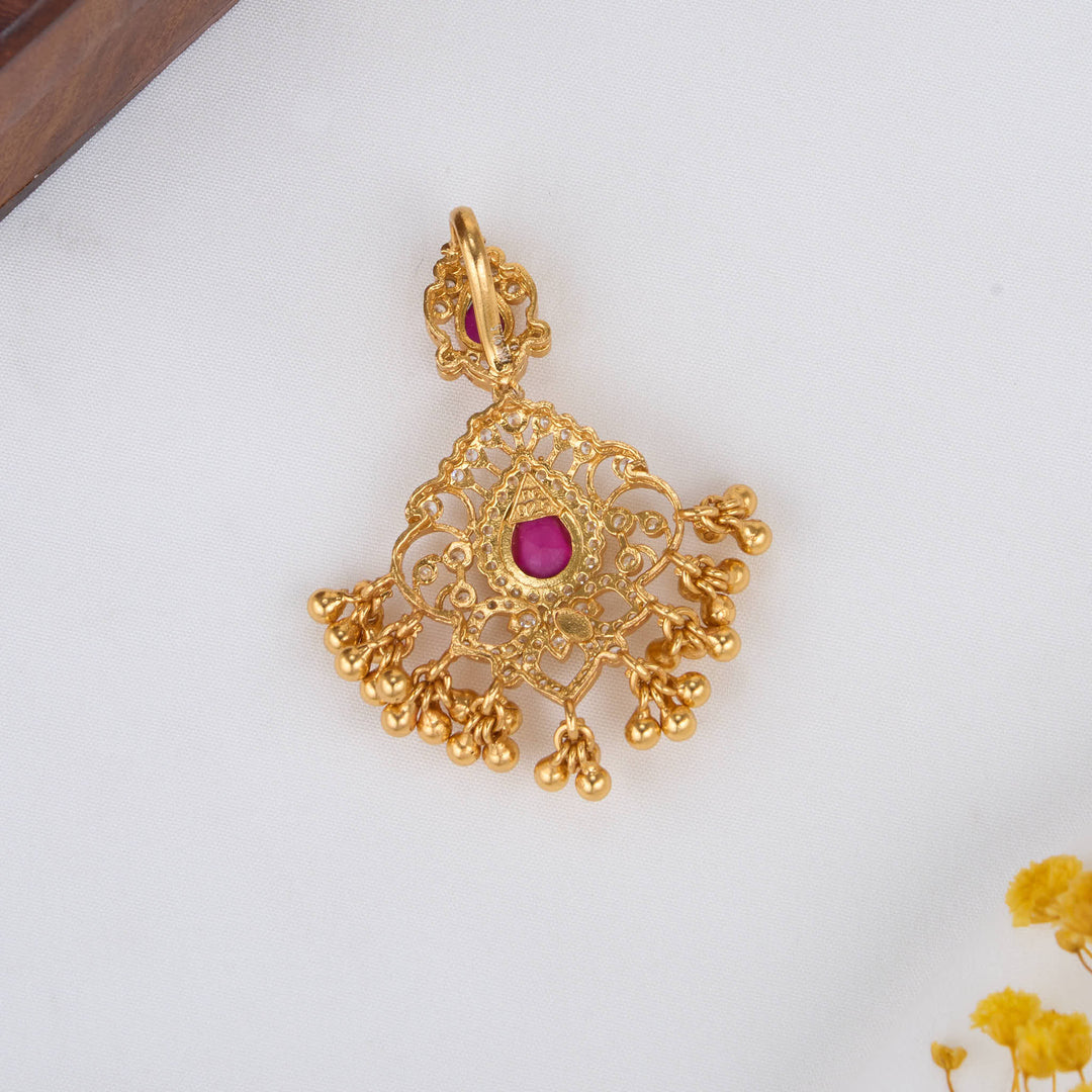 Navisha Stone Pendant