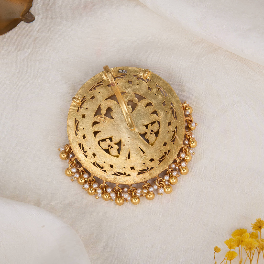 Vedhira Kundan Pendant