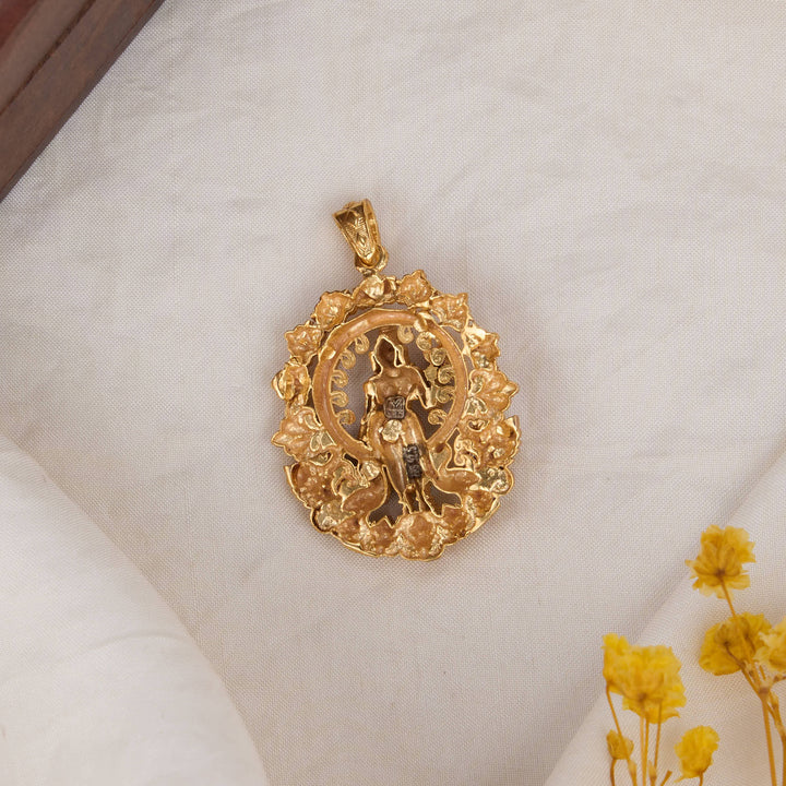 Sumitra 3D Spl Pendant