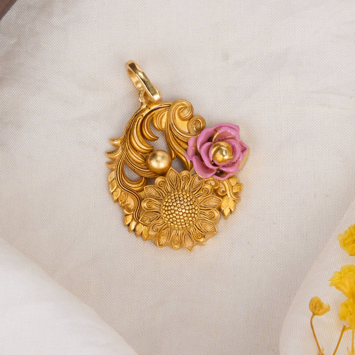 Naisha 3D Spl Pendant