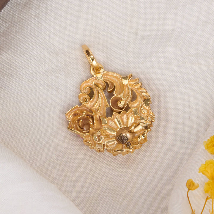 Naisha 3D Spl Pendant