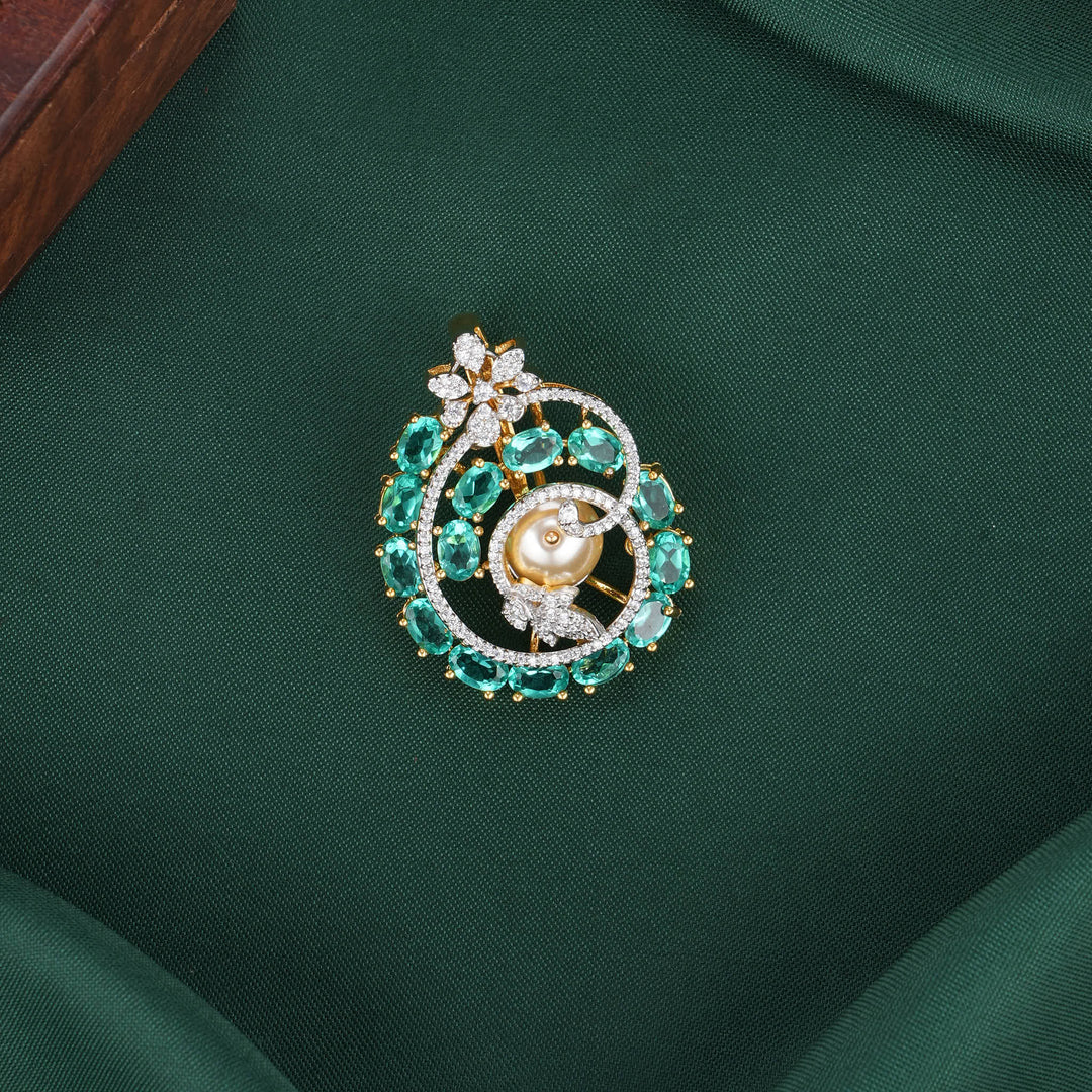 Dinikaa Diamond Design Pendant