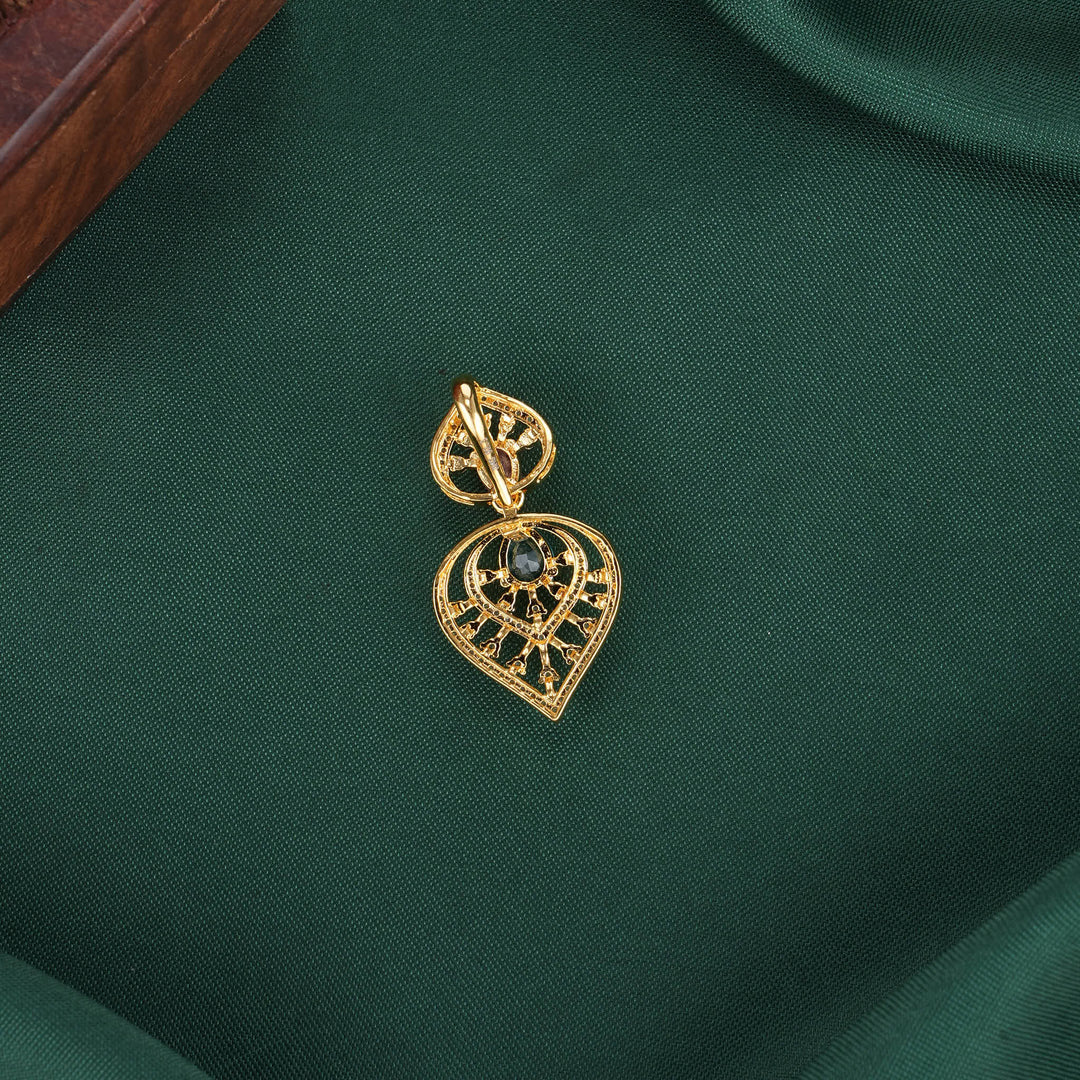 Ashirtha Diamond Design Pendant