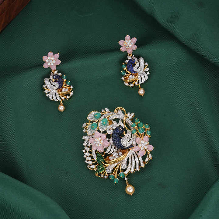 Beautiful Avikam Pendant Set