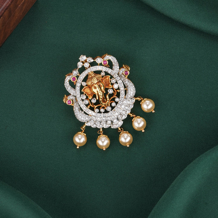 Thishikaa Diamond Design Pendant