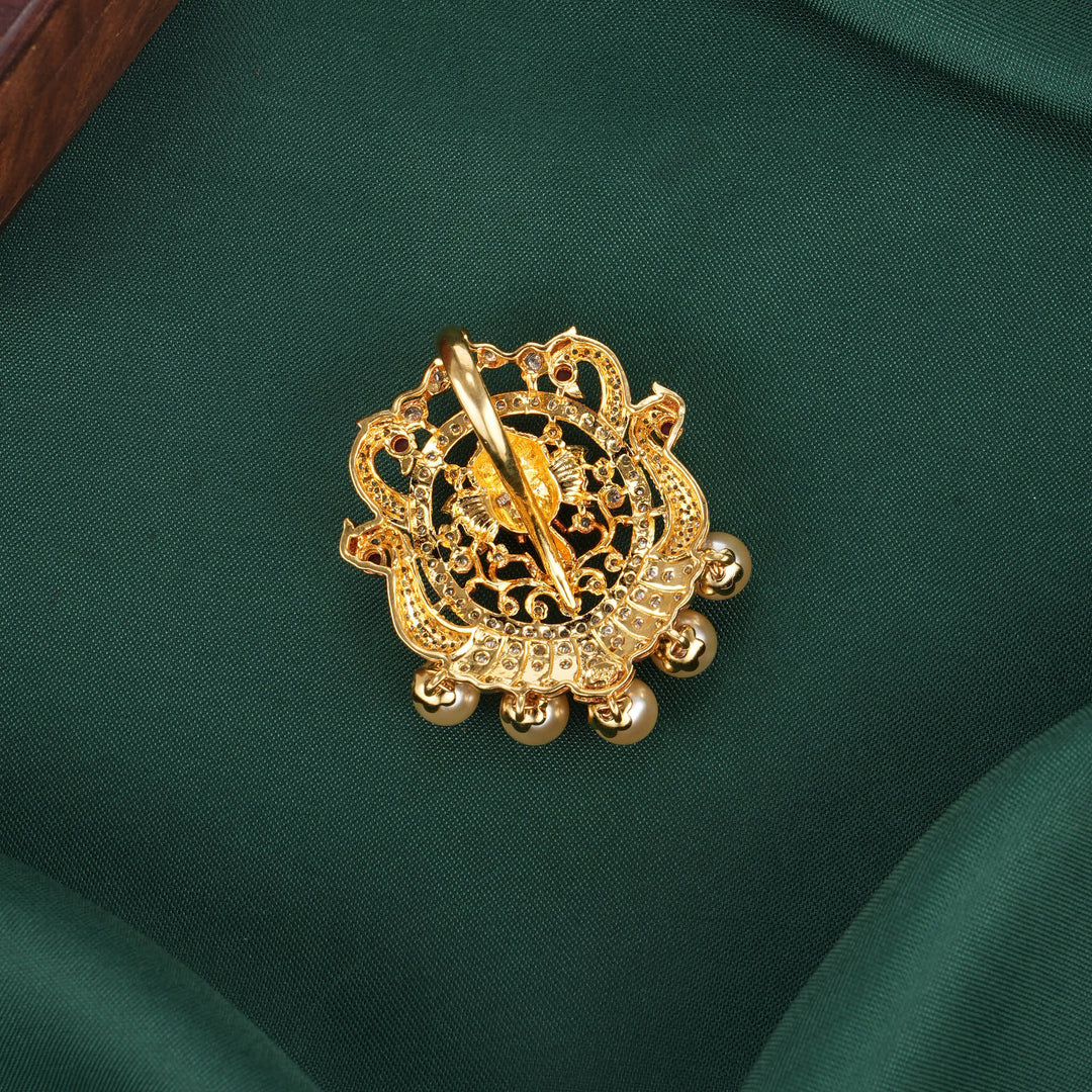 Thishikaa Diamond Design Pendant