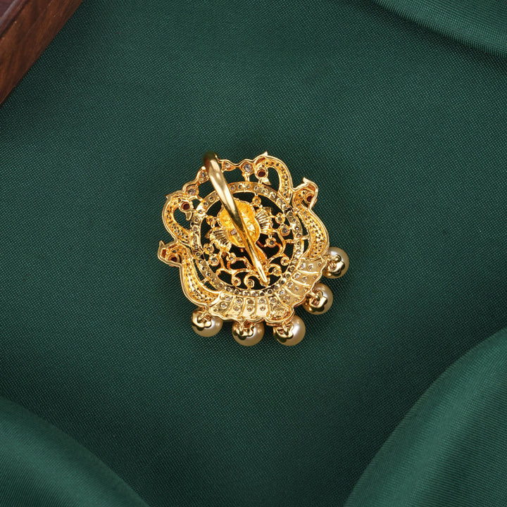 Thishikaa Diamond Design Pendant