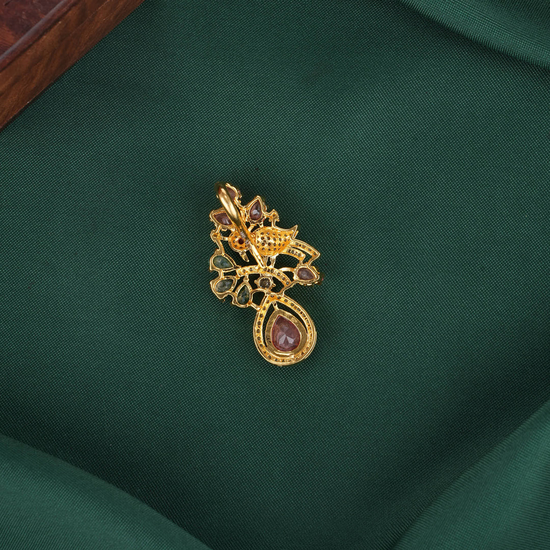 Vikaanya Diamond Design Pendant