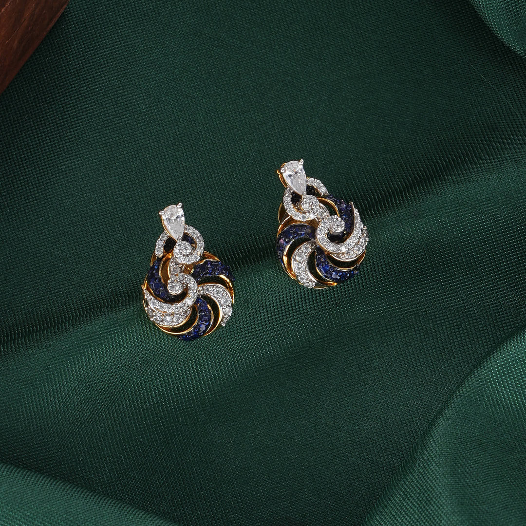 Gorgeous Avikam Pendant Set