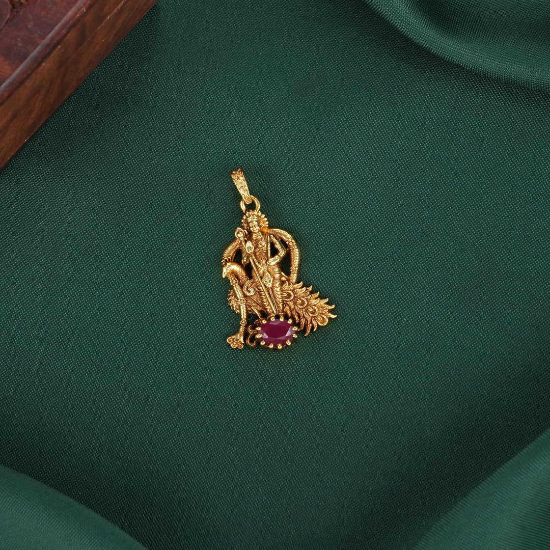Divine Look 3D Spl Pendant