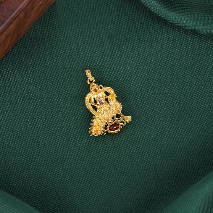Divine Look 3D Spl Pendant