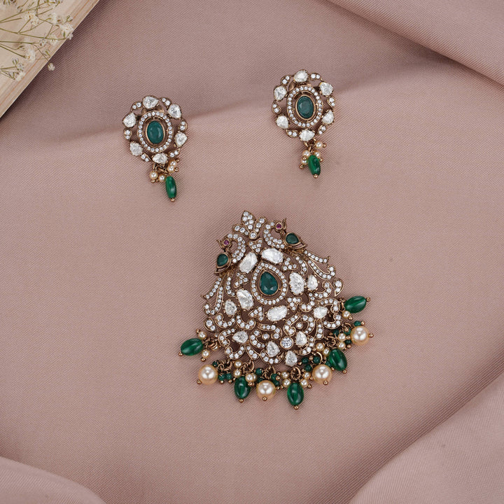 Unique Victorian Pendant set
