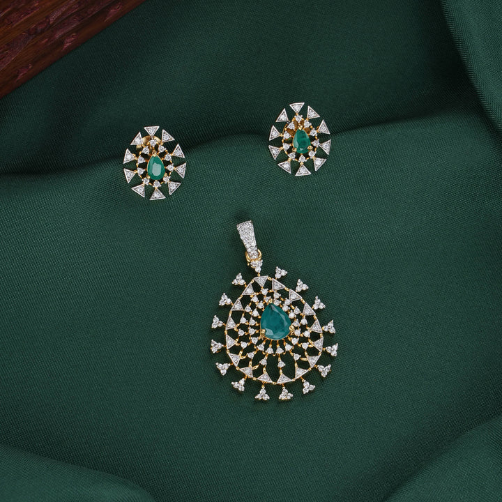 Unique Avikam Pendant Set