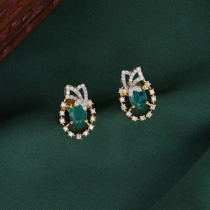 Hansikaa Avikam Pendant Set