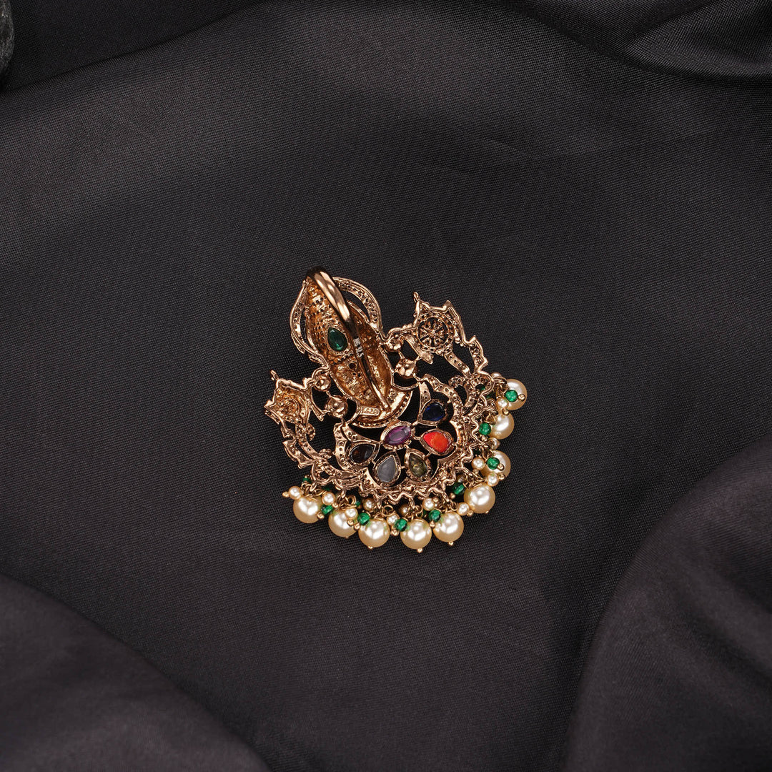 Divine Look Victorian Pendant set