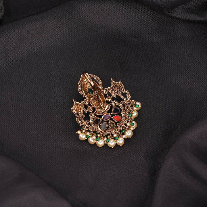 Divine Look Victorian Pendant set
