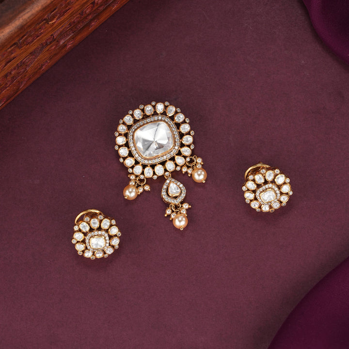 Glittering Moissanite Pendant Set