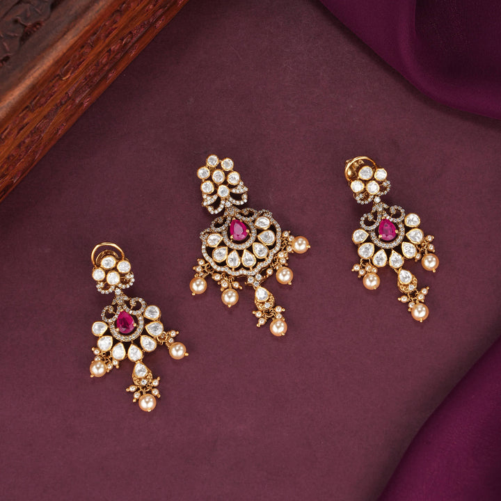 Lathisha Moissanite Pendant Set