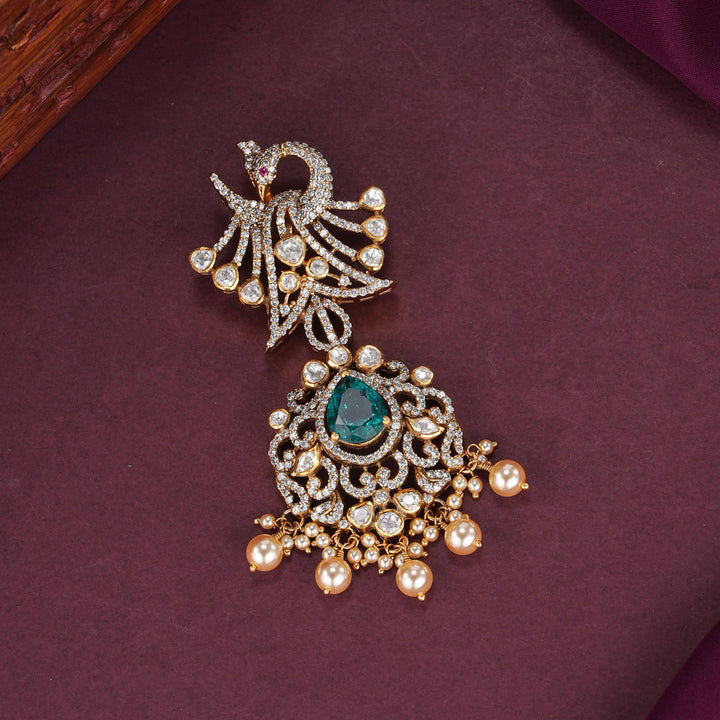 Catchy Chic Moissanite Pendant Set