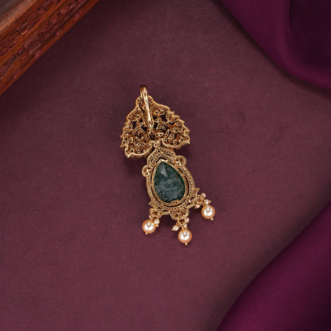 Yashikaa Moissanite Pendant Set