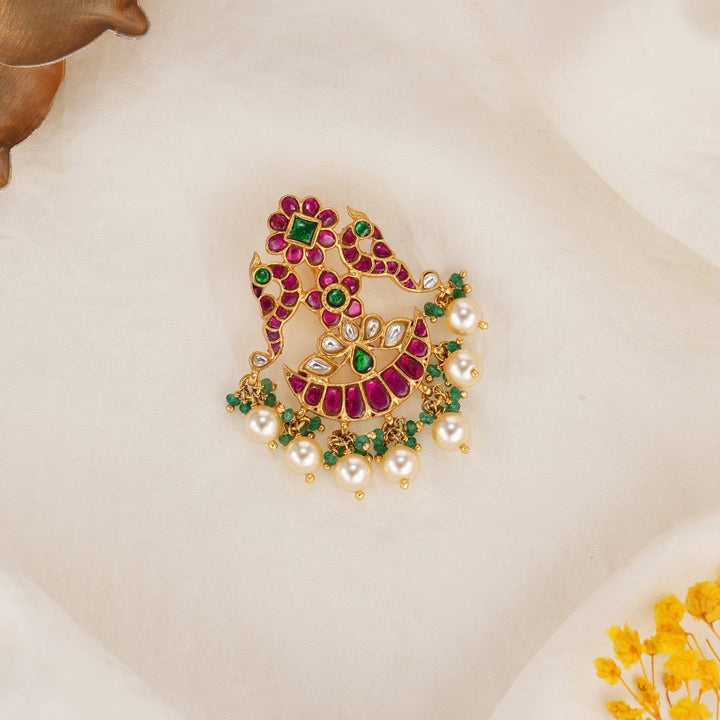 Yalisha Kundan Pendant