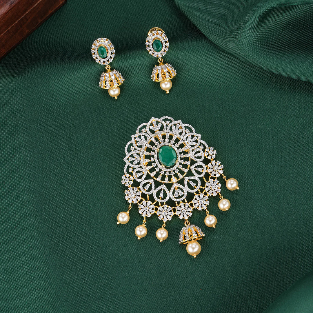 Dhaniya Avikam Pendant Set