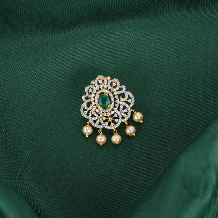 Tahnirika Avikam Pendant Set