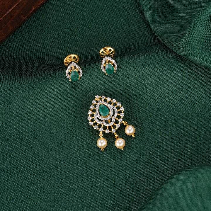Elvera Avikam Pendant Set