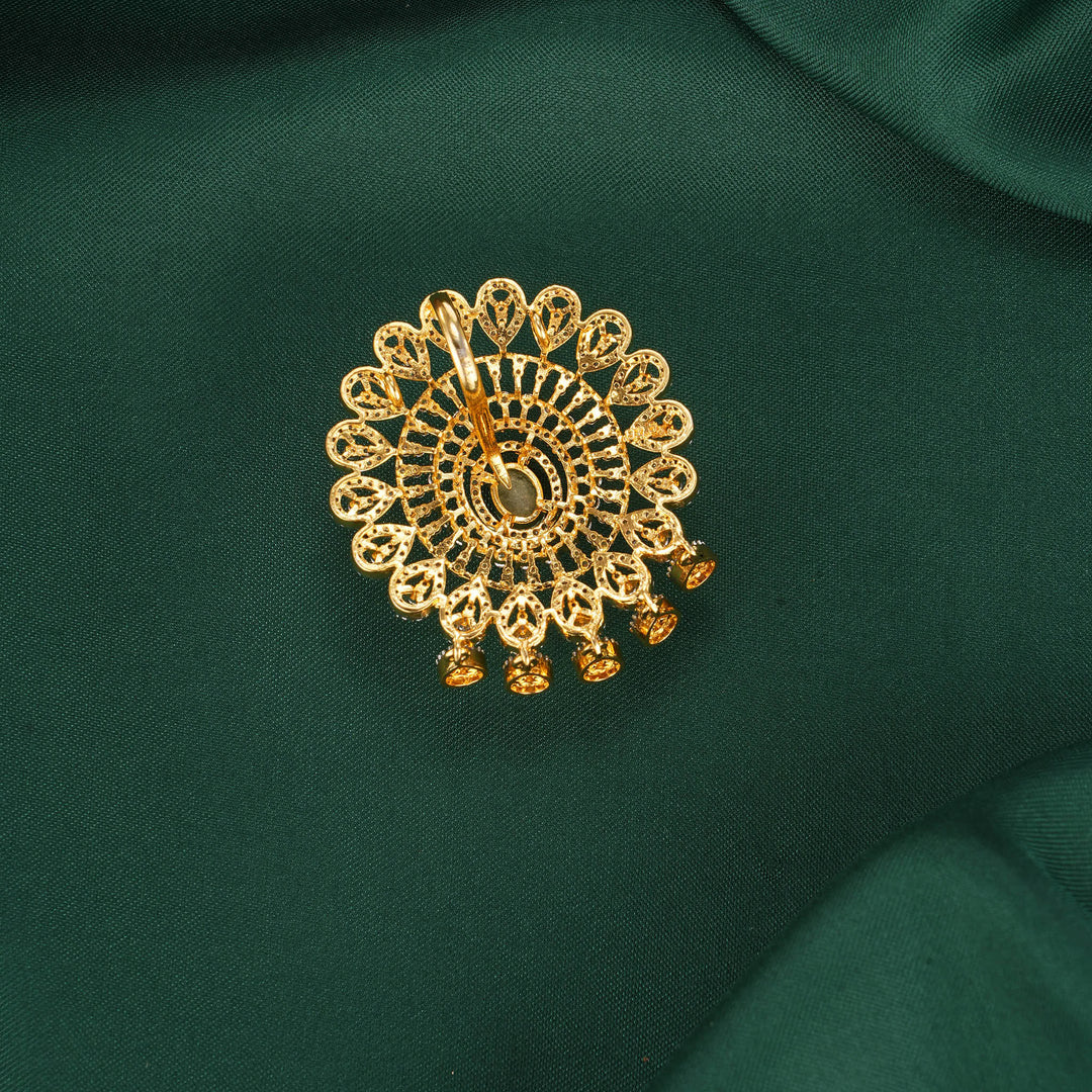 Stunning Avikam Pendant Set