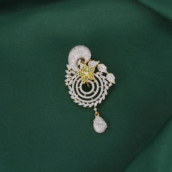 Thaarika Avikam Pendant Set