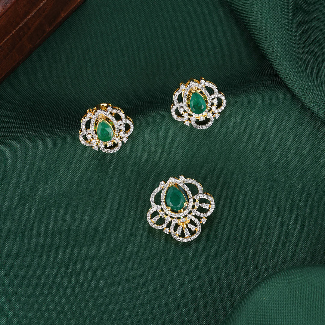 Valoura Avikam Pendant Set