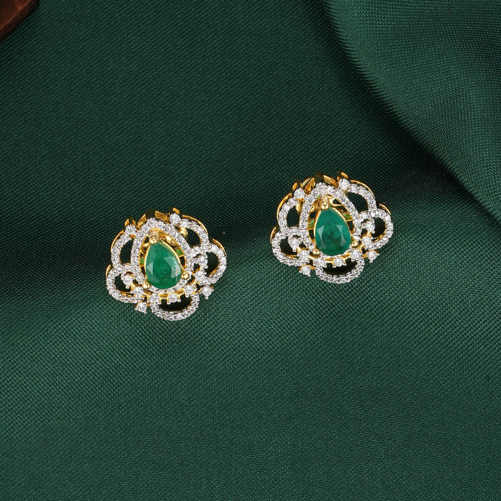 Valoura Avikam Pendant Set