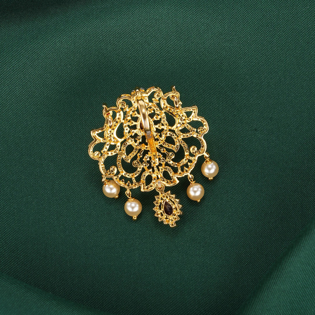 Yalisha Avikam Pendant Set