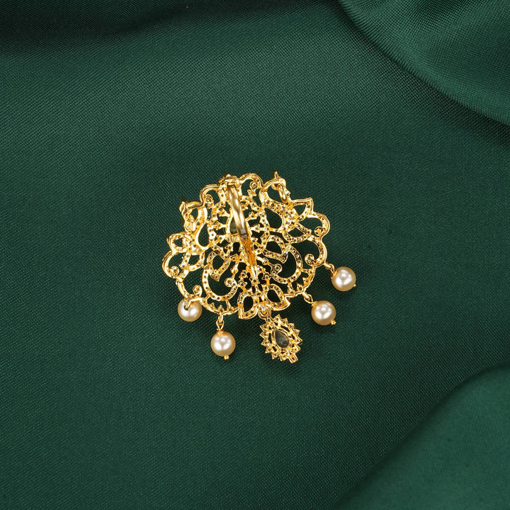 Zivara Avikam Pendant Set
