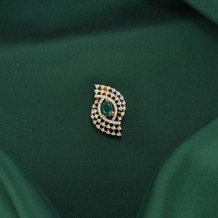 Valleria Avikam Pendant Set