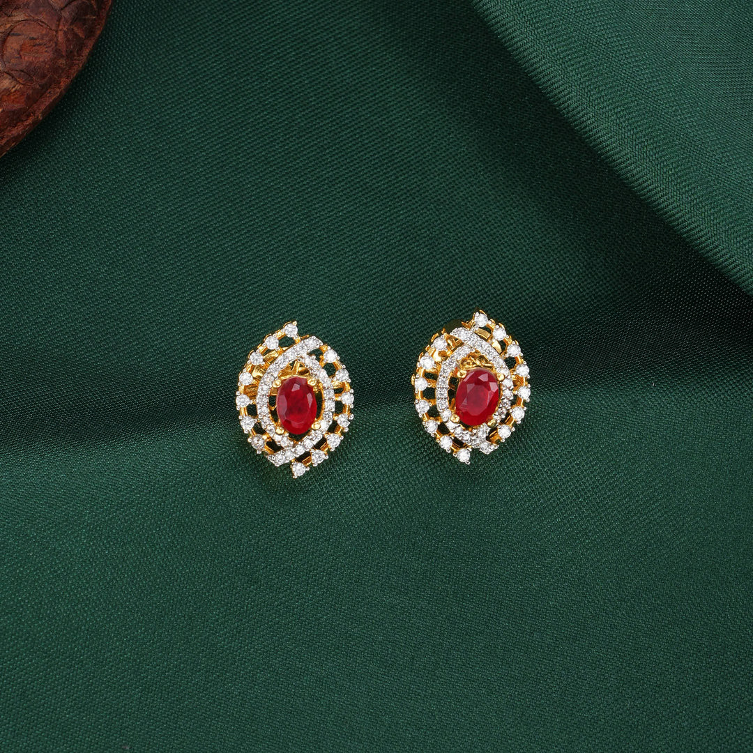 Swetha Avikam Pendant Set