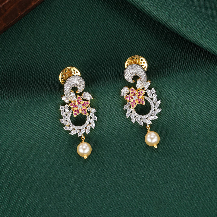 Elvoria Avikam Pendant Set