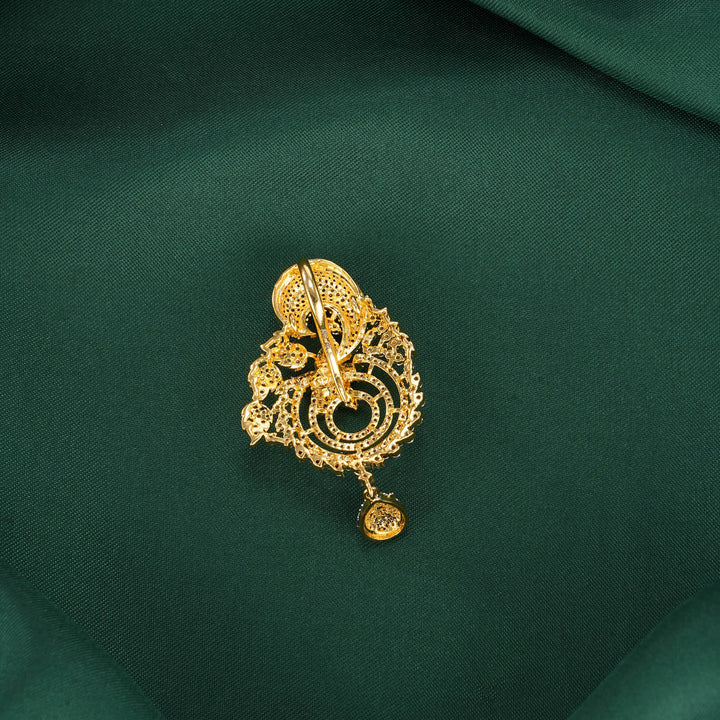 Elvoria Avikam Pendant Set